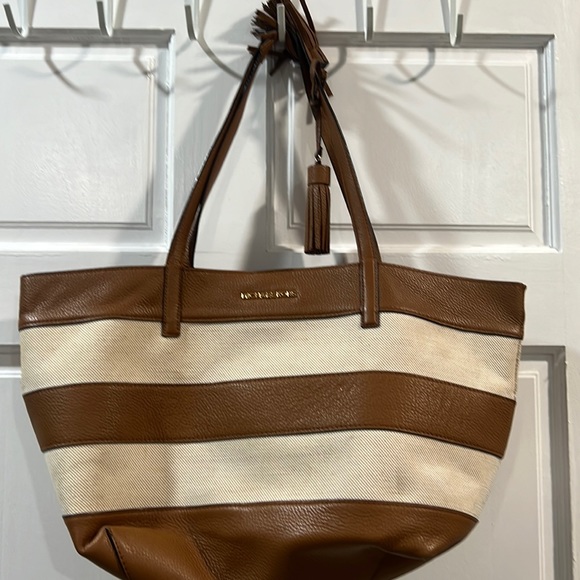 Michael Kors Handbags - Michael Kors, leather and canvas purse excellent condition perfect for summer